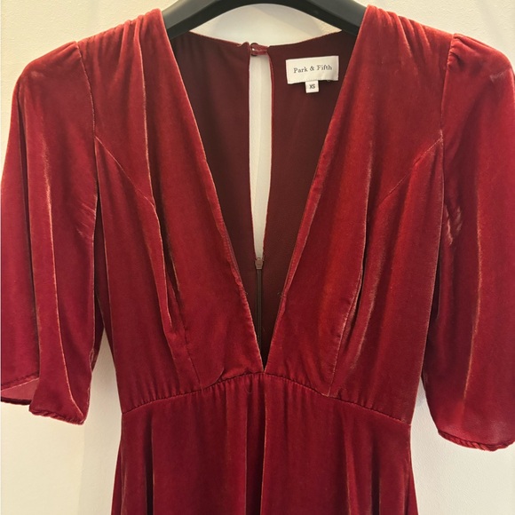 Park & fifth Kendal dress in raspberry velvet - Picture 6 of 6